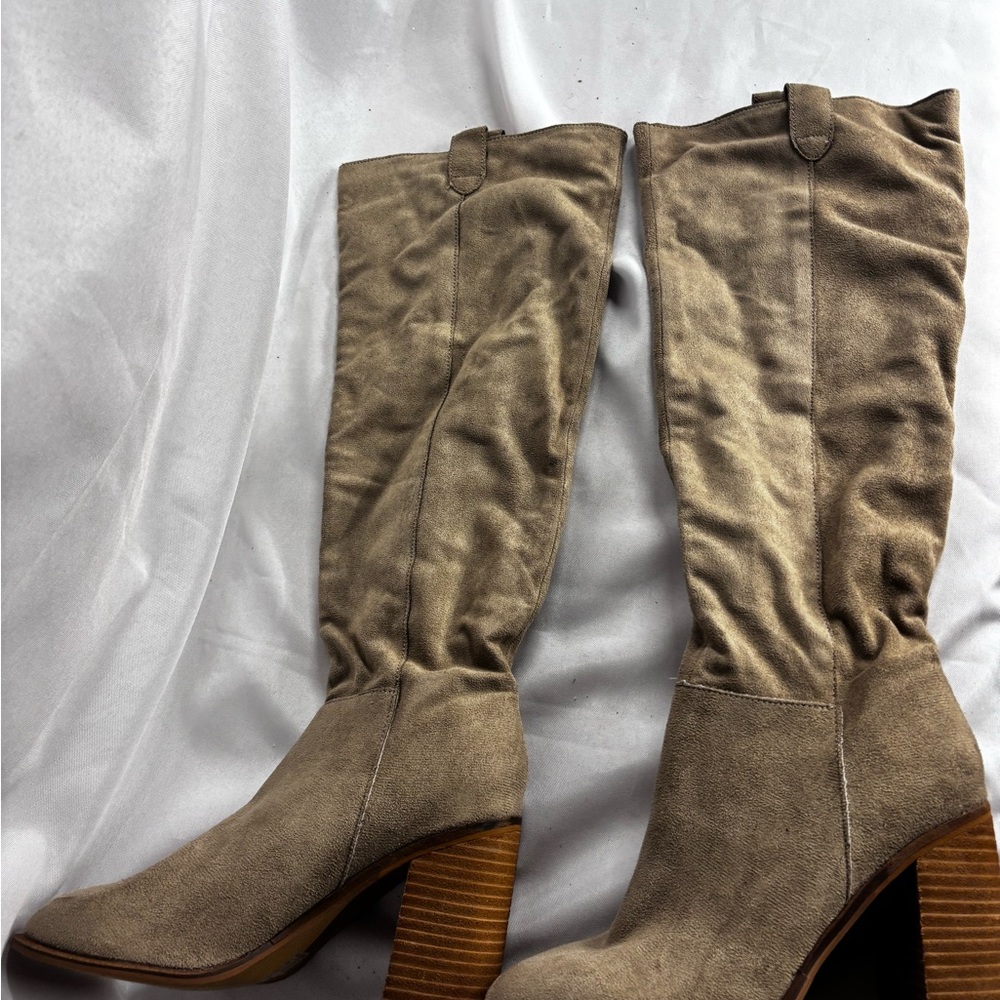 Oasis Beige Heeled Boots for Women